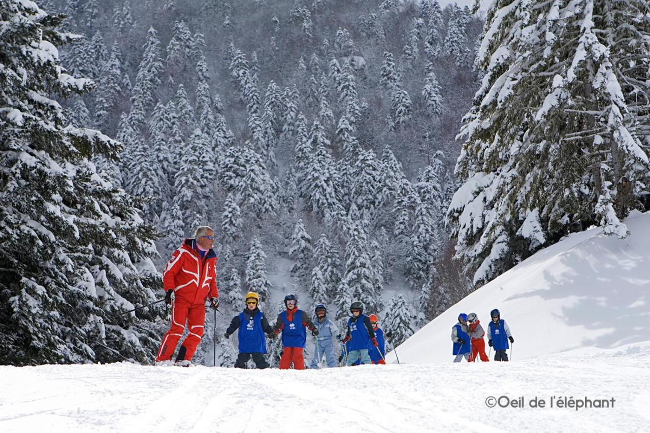 شقة Les Gourgs Blancs - 80M Des Pistes - 6 Personnes Génos المظهر الخارجي الصورة